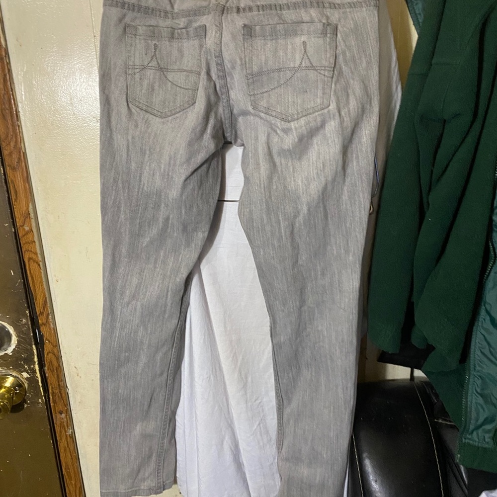 Jeans - Picture 2 of 2